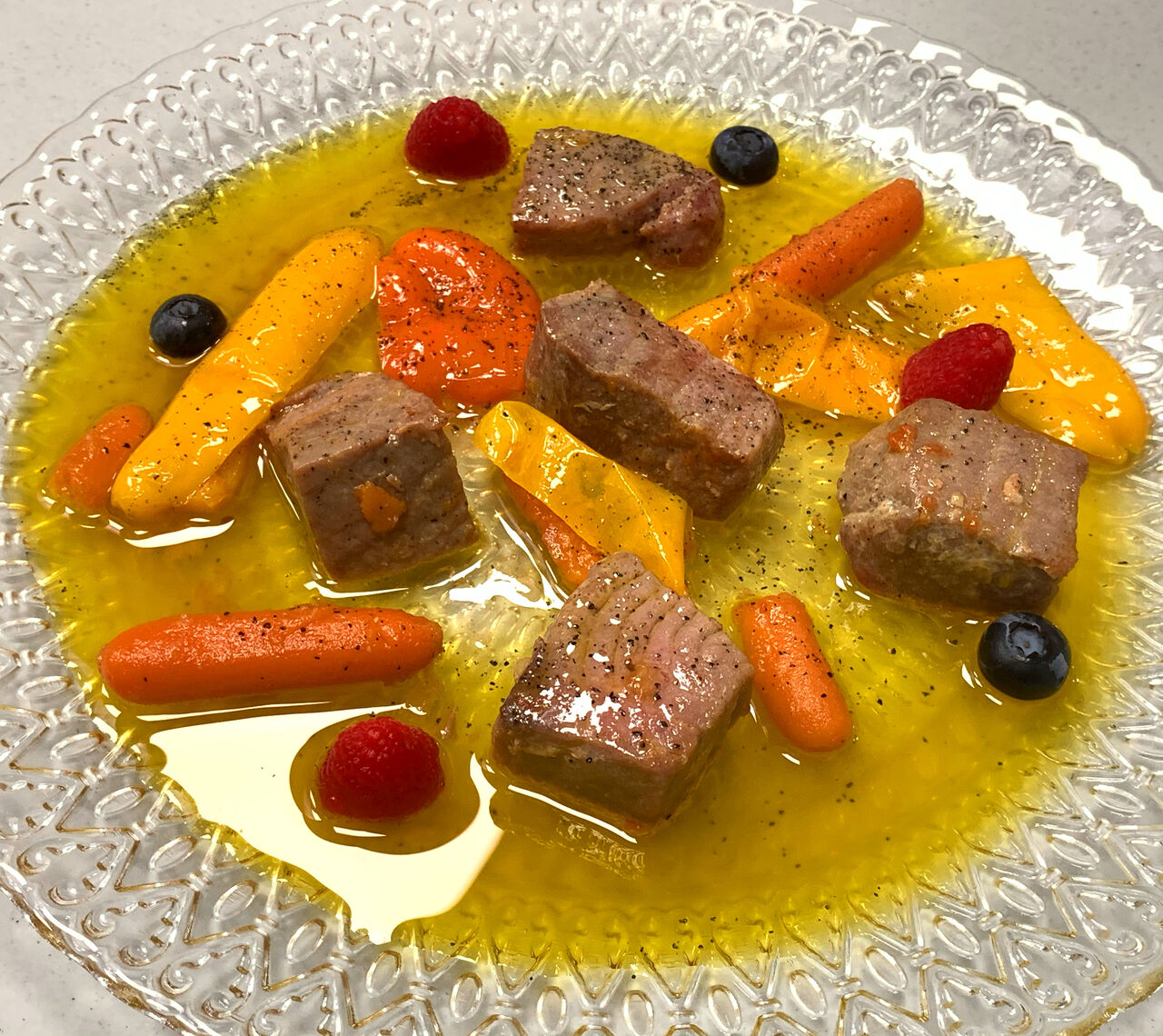 Atún Rojo en escabeche de verduras 