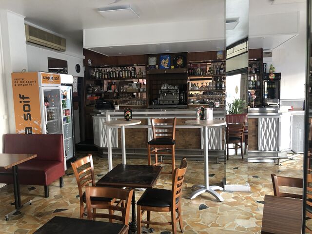 La Salle & Table haute 