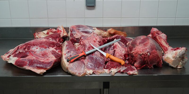 Découpe cuisse de bœuf 