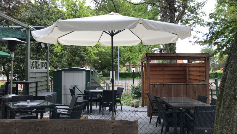 Neue Sitzplätze im Biergarten :-)