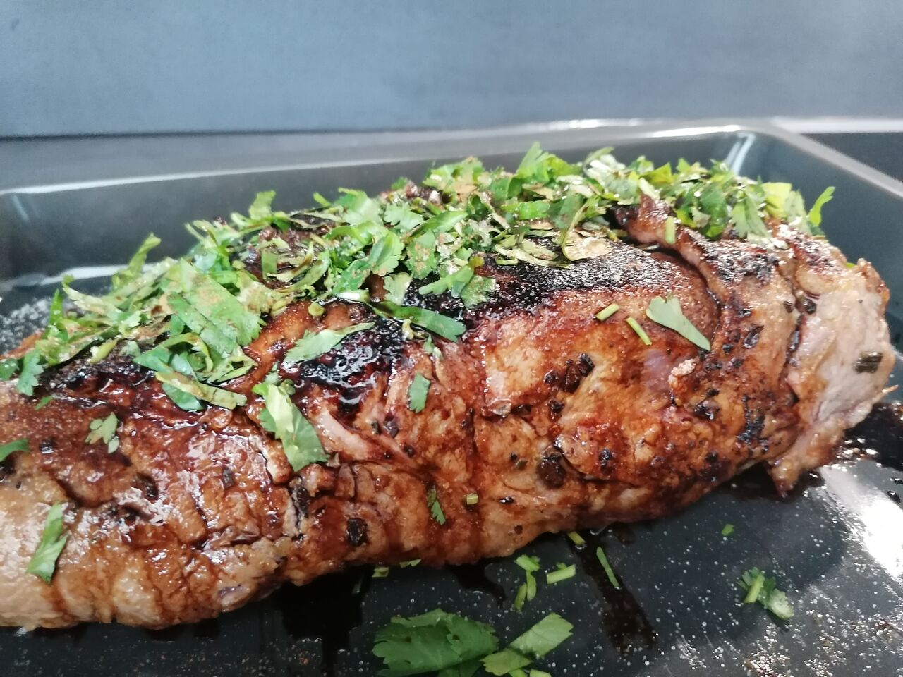 Iberscher Schweinebraten.
So etwas muss man mal gegessen haben
Die Schweine haben ein SAUgutes Leben aufgrund ihrer Abstammung