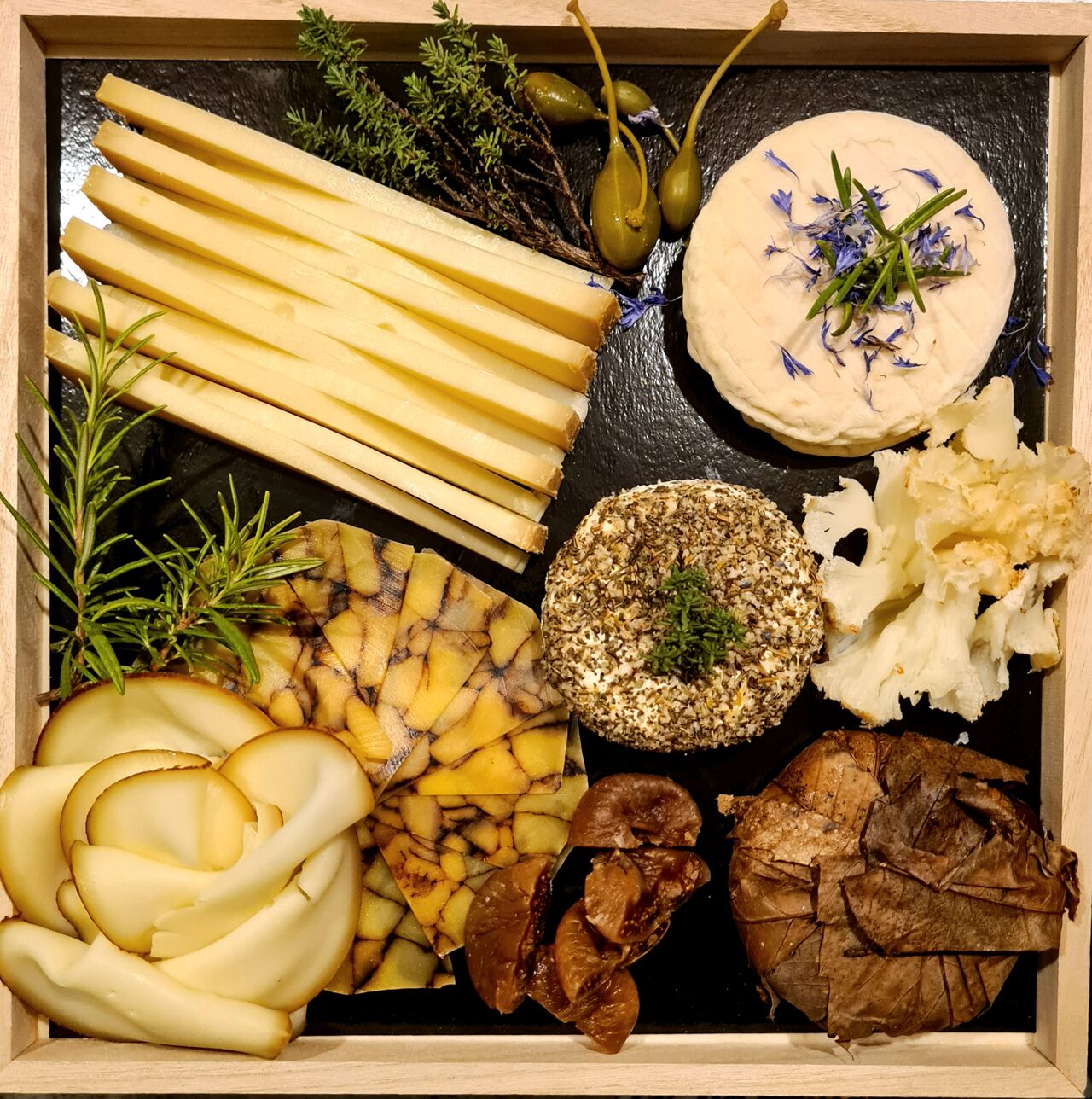 Plateau de fromages variés