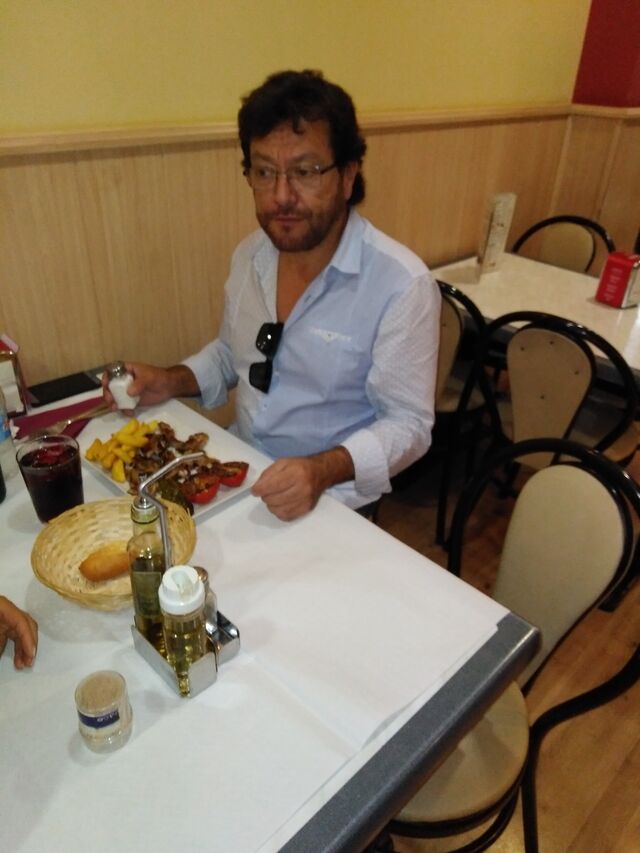 Alex (el peluquero )