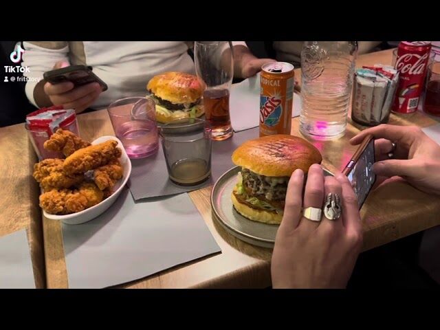 Tower burger comté-poivre