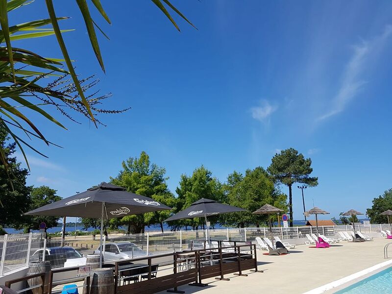 Le snack côté piscine