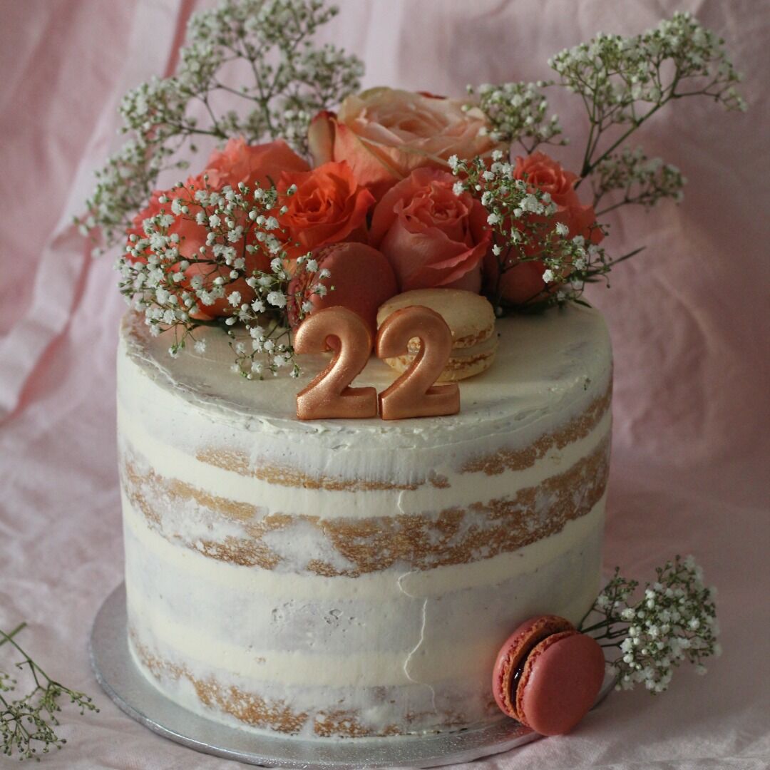 Naked cake
