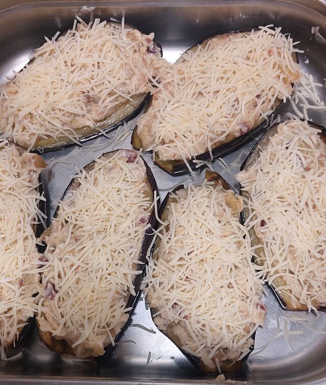Berenjenas rellenas gratinadas.