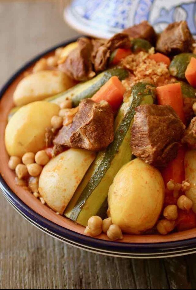 Couscous (bœuf/agneau /royal) 