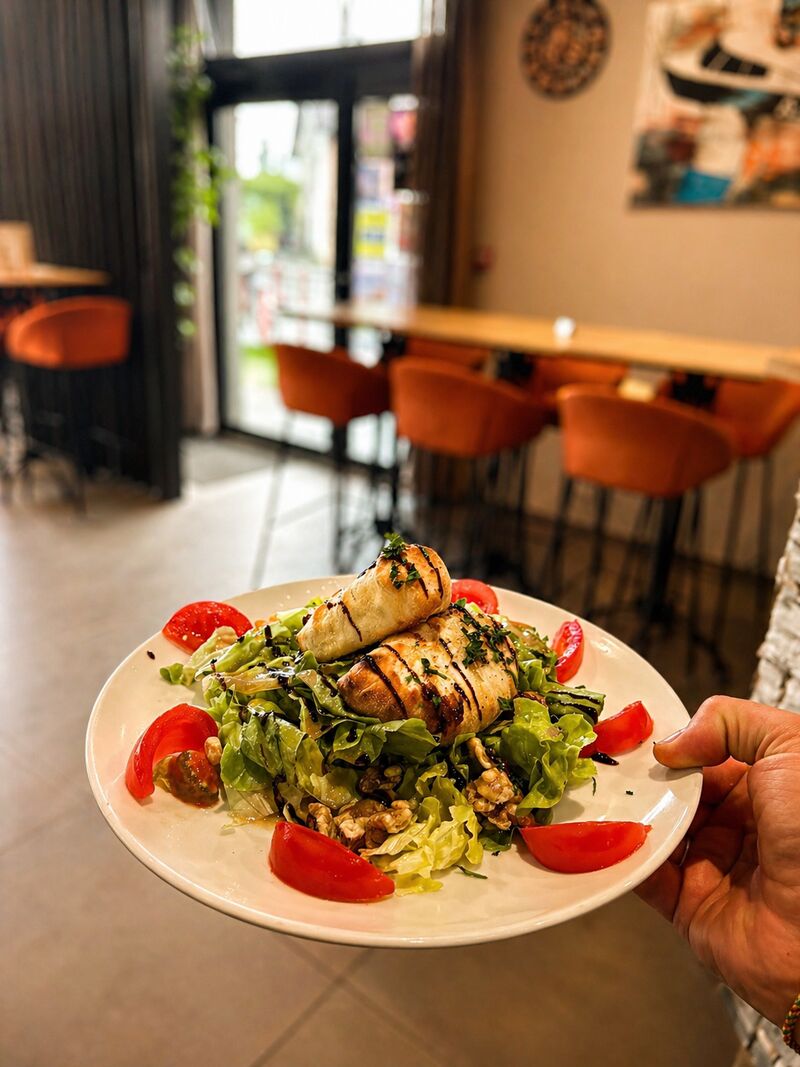 Salade de chèvre chaud 