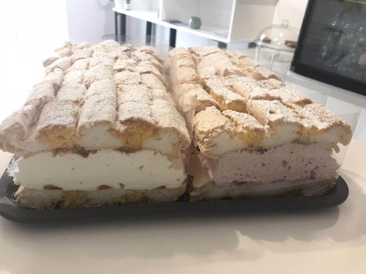  Glutén-, Tejmentes Kardinális