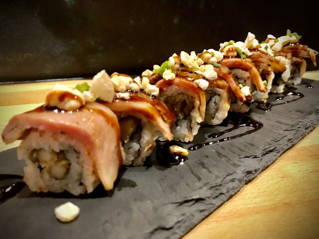 Uramaki Mar y montaña 