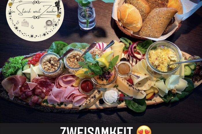 Cafe Ein Stuck Weit Zauber Berlin Kavarna Blizko Me Zamluvit Nyni