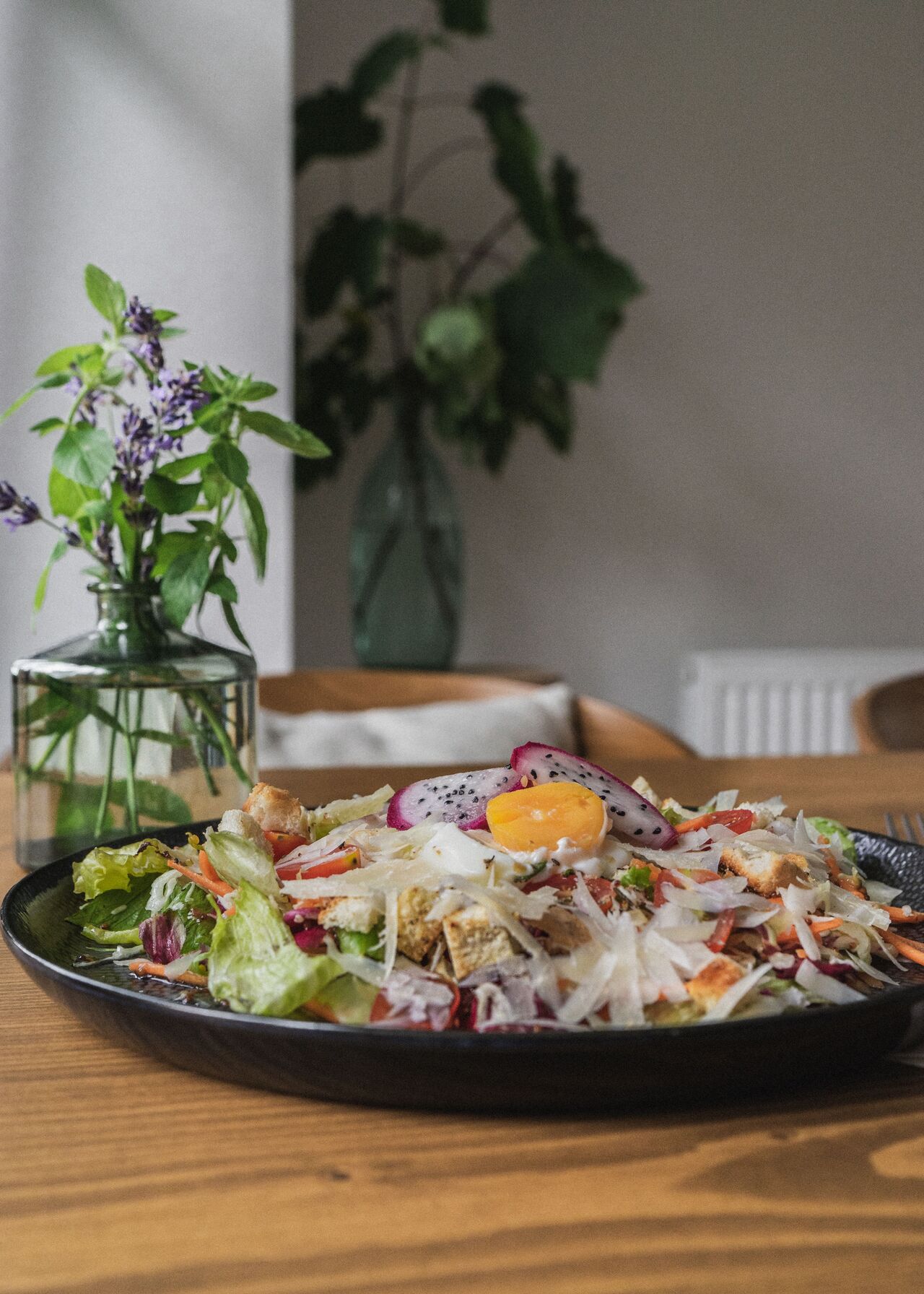 Vegetariánské - pohankový salát s hlívou a brynzou