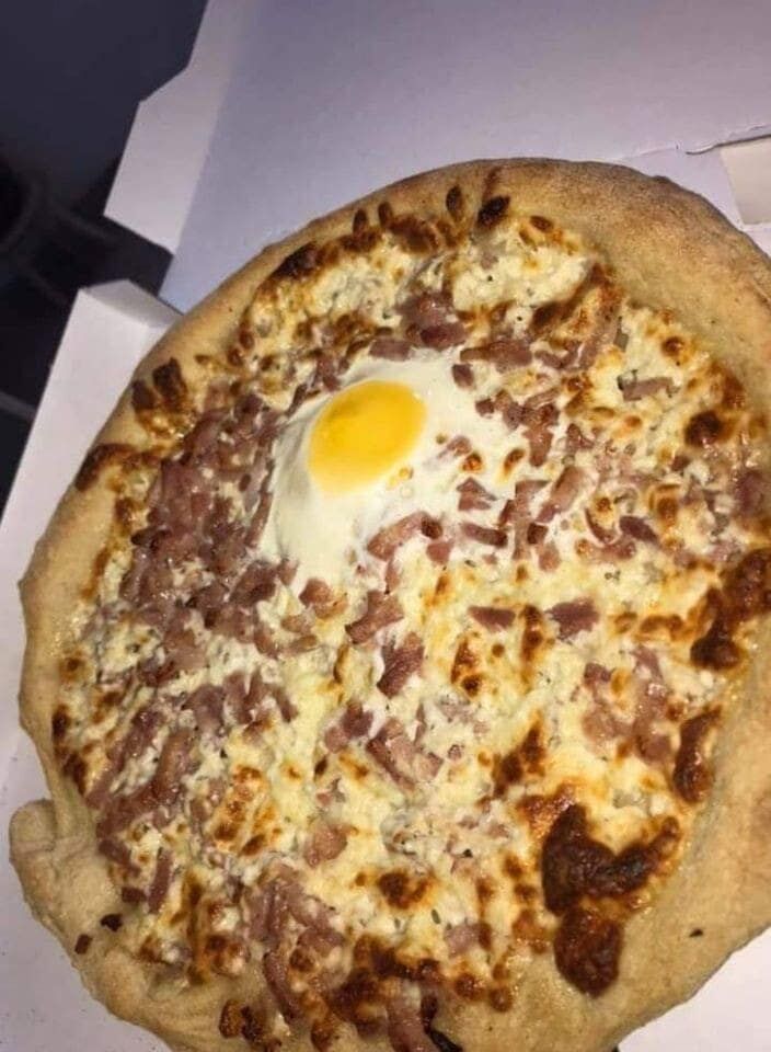 Pizza la carbonara