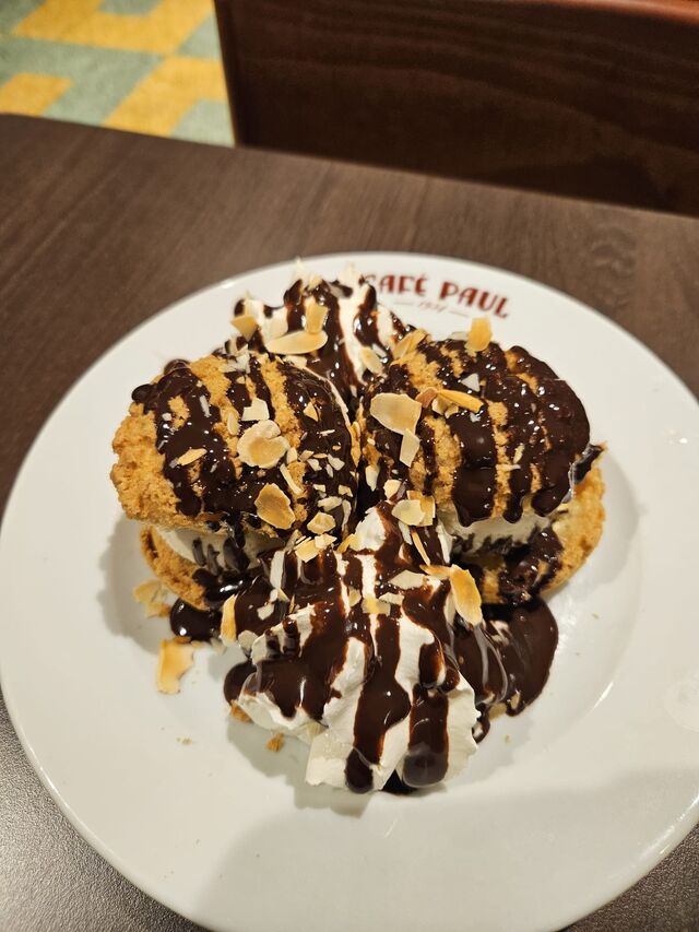 Profiteroles au chocolat 