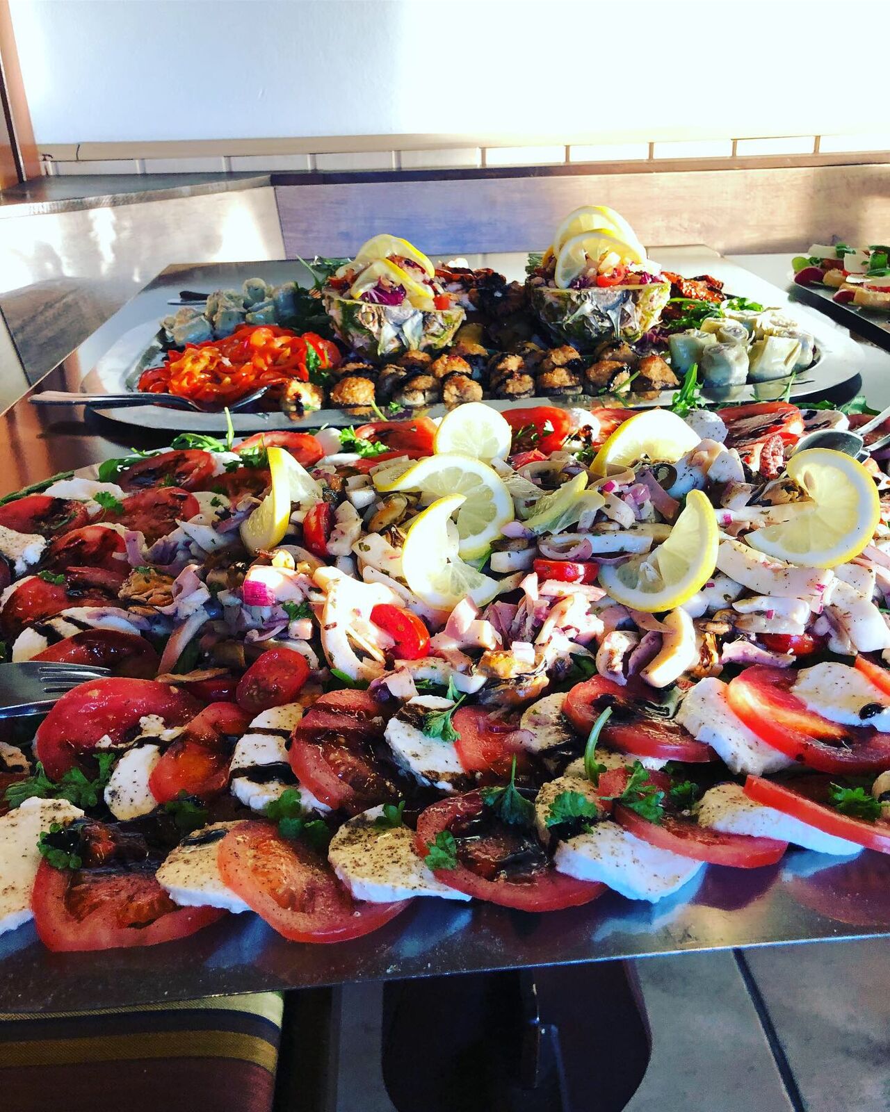 Italienische Vorspeisen Platte für 20 Personen.