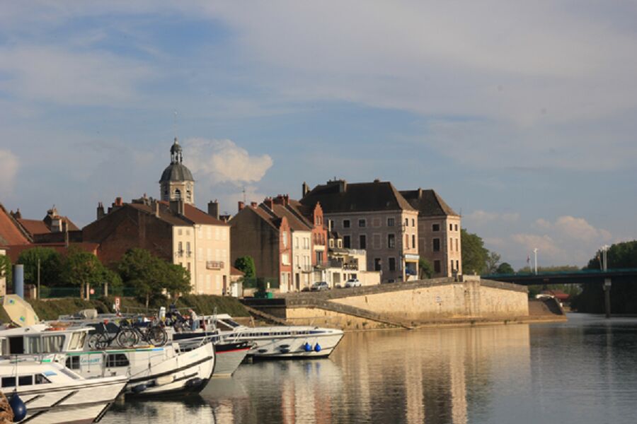 Les quais de Seurre