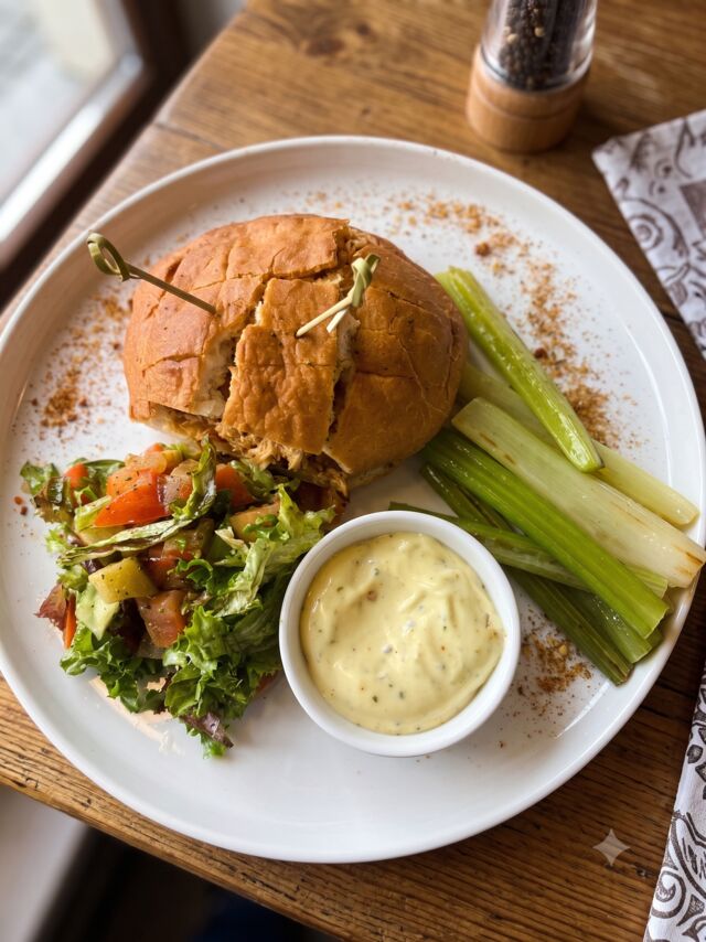 Homemade Bread with Pulled Chicken - Dip