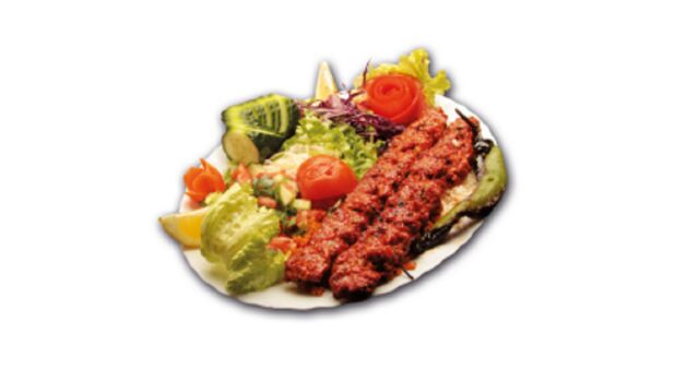 Brochette Kefta - 14 EUR Kefta savoureuse grillée, accompagnée de riz et de légumes frais