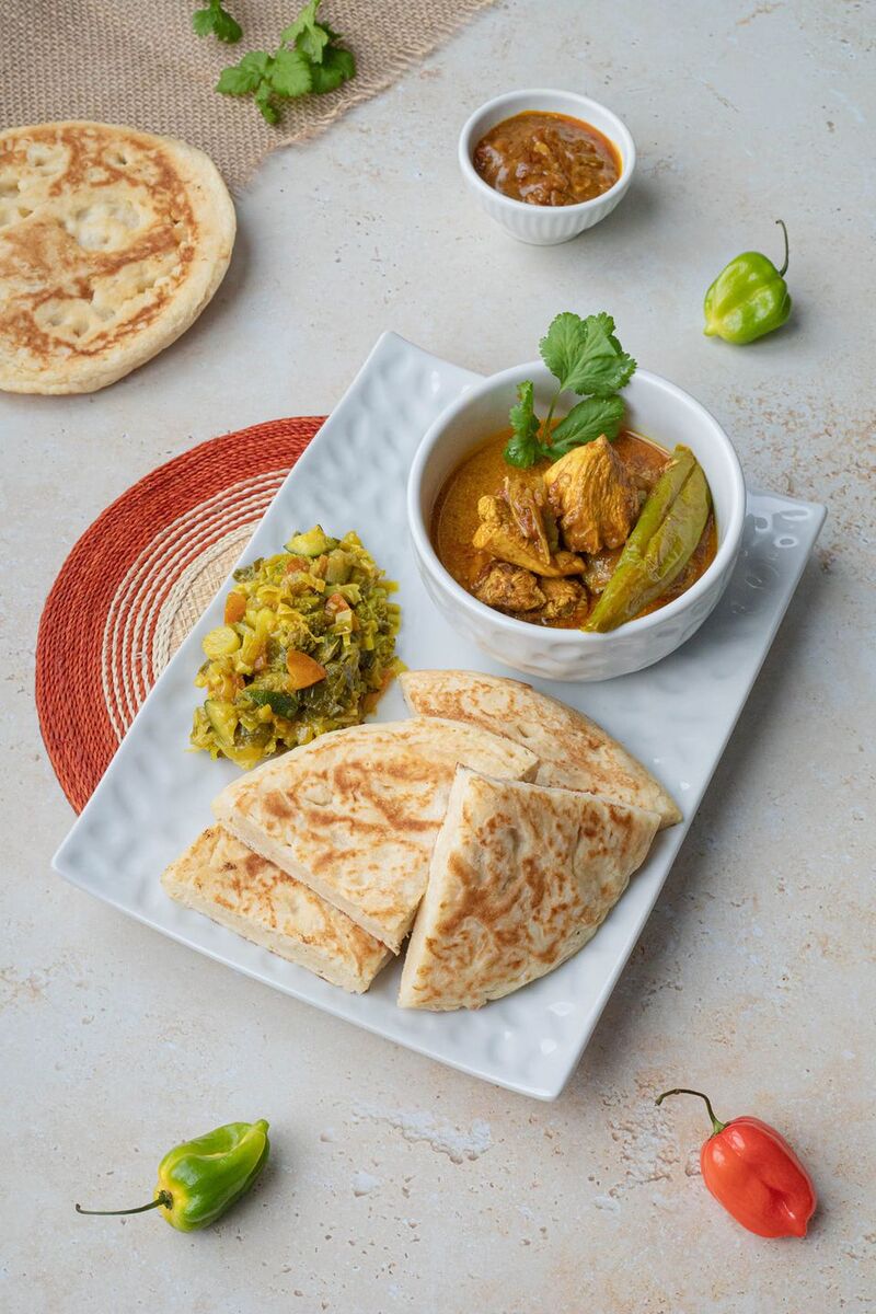 Makatrafoutra est une sorte de blini fait à base de lait de coco, farine, d'œufs.. à 18€90