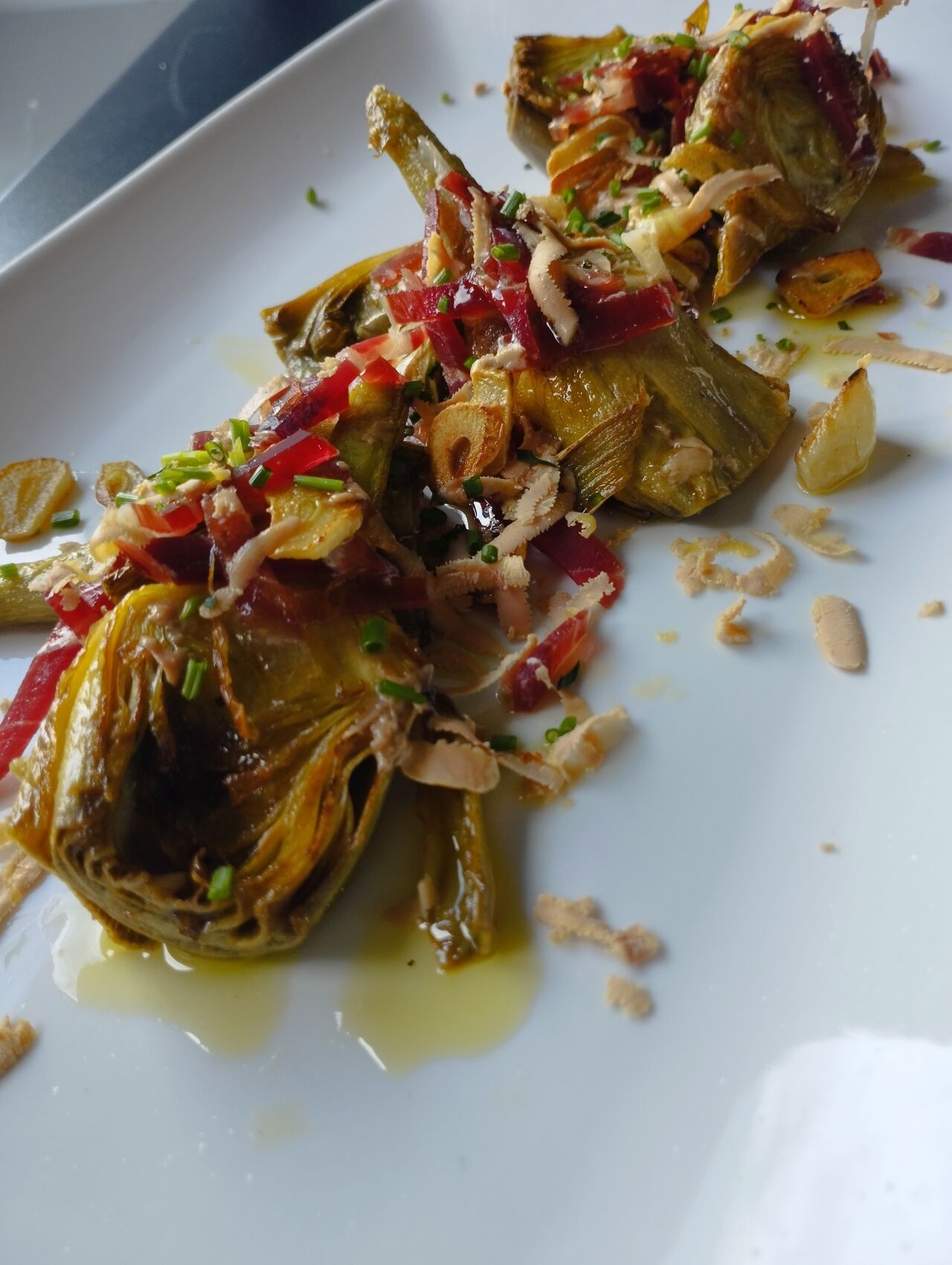 ALCACHOFAS CON JAMÓN Y FÖIE