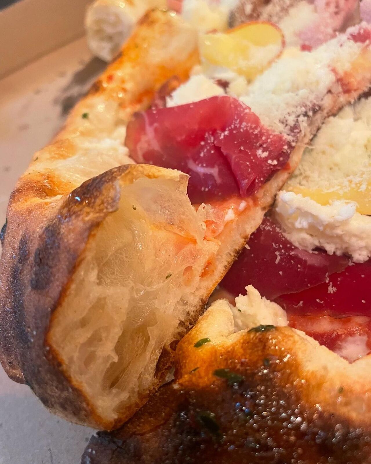 Pasiune pentru pizza, respect pentru tradiție