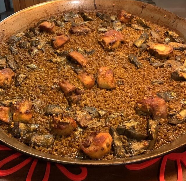 ARROZ DE CONEJO CON ALCACHOFAS