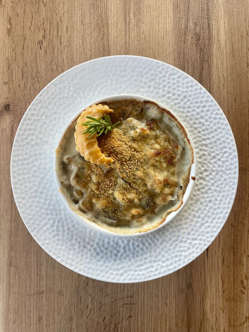 Gratin de cuisses de grenouilles désossées, à la mode Boulay
