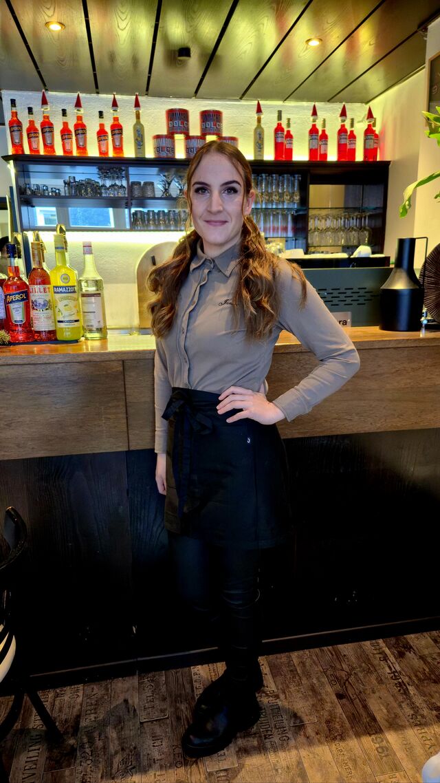 Janina, Teilzeit Service