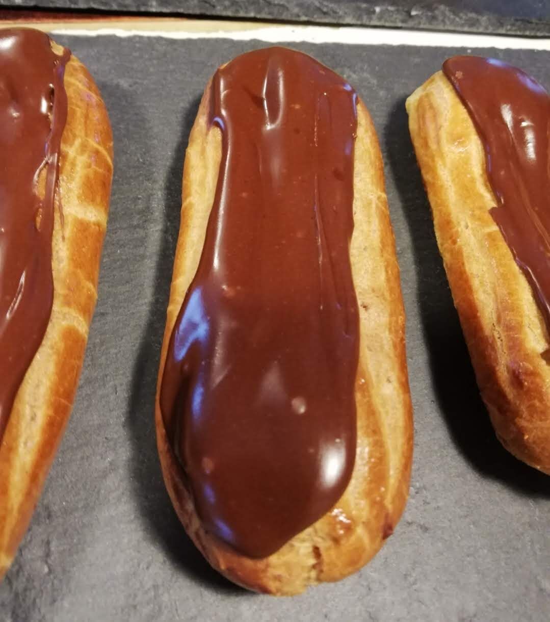 Eclair au chocolat