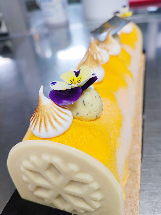 Bûche citron basilic