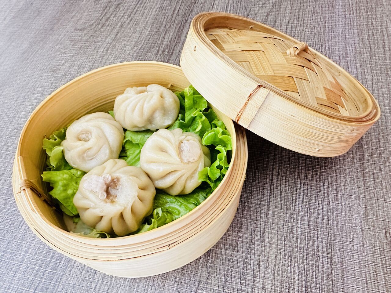 XiaoLongBao au porc à la vapeur 
