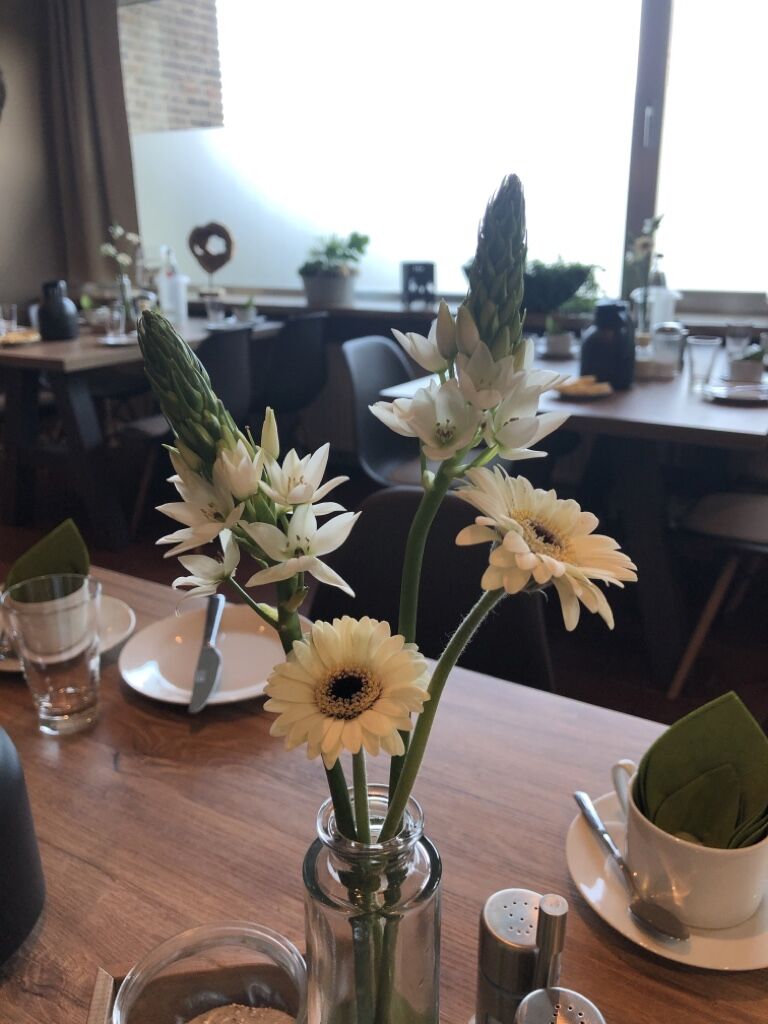 engedeckt nach Kundenwunsch