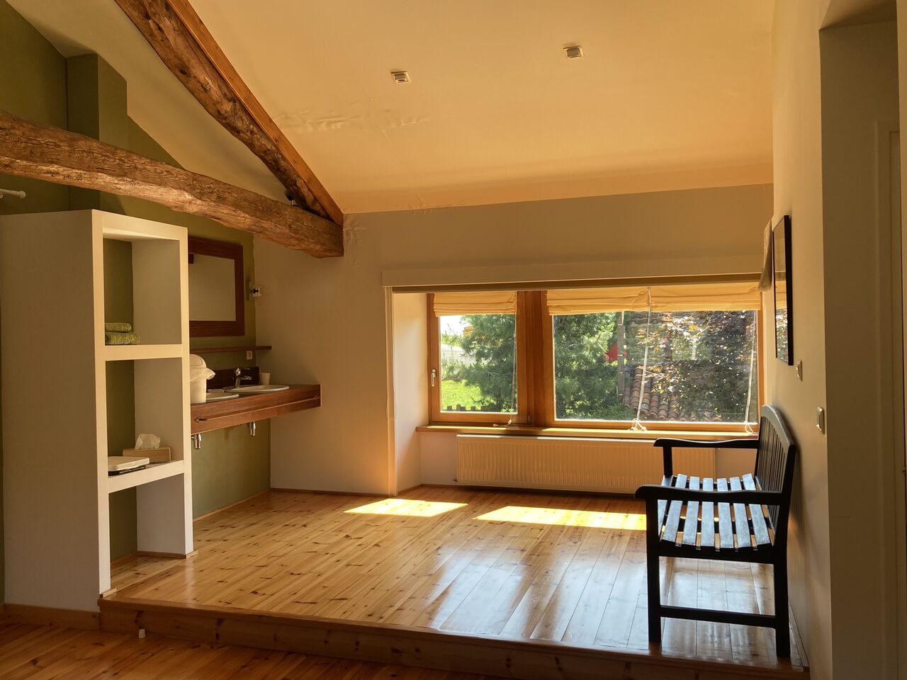 Chambre Est-Ouest