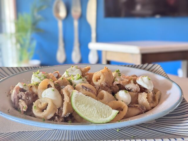 Calamares fritos cítricos / Deepfried citrus squid 
