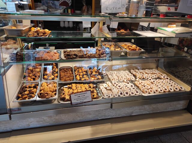 Wir bereiten Ihnen verschiedene Plätzchenteller zu ob groß oder kleine Gebäckschalen 