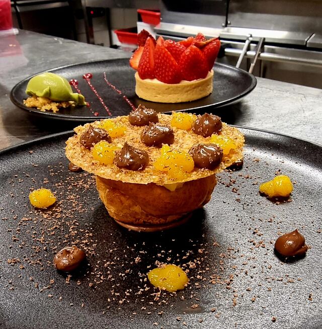 -PROFITEROLE
Crémeux chocolat, glace passion