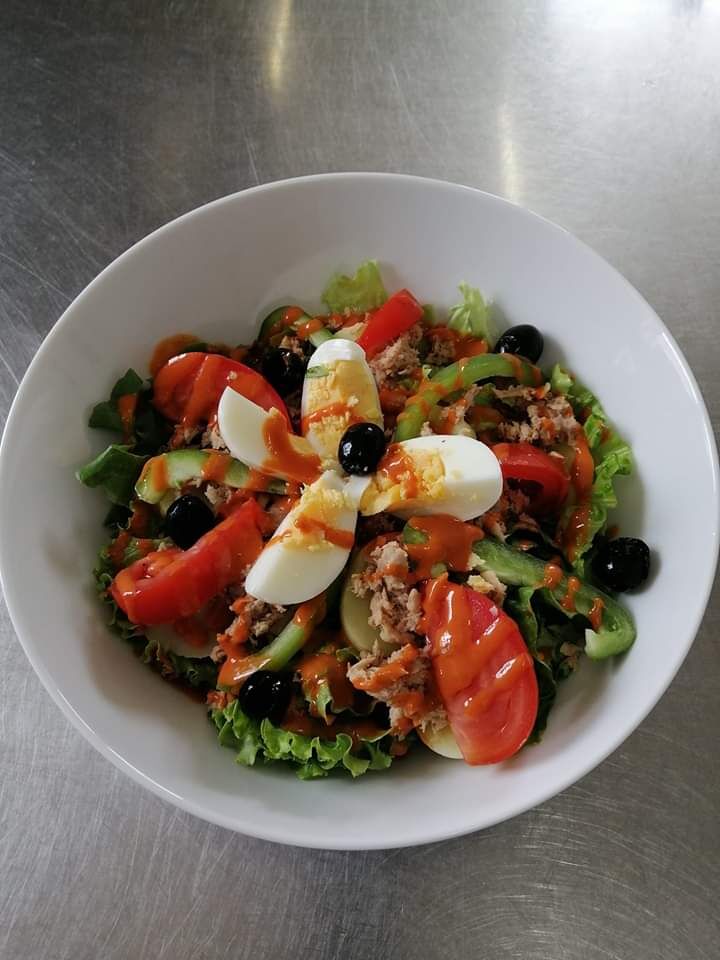 Salade géante fraîcheur
à la carte