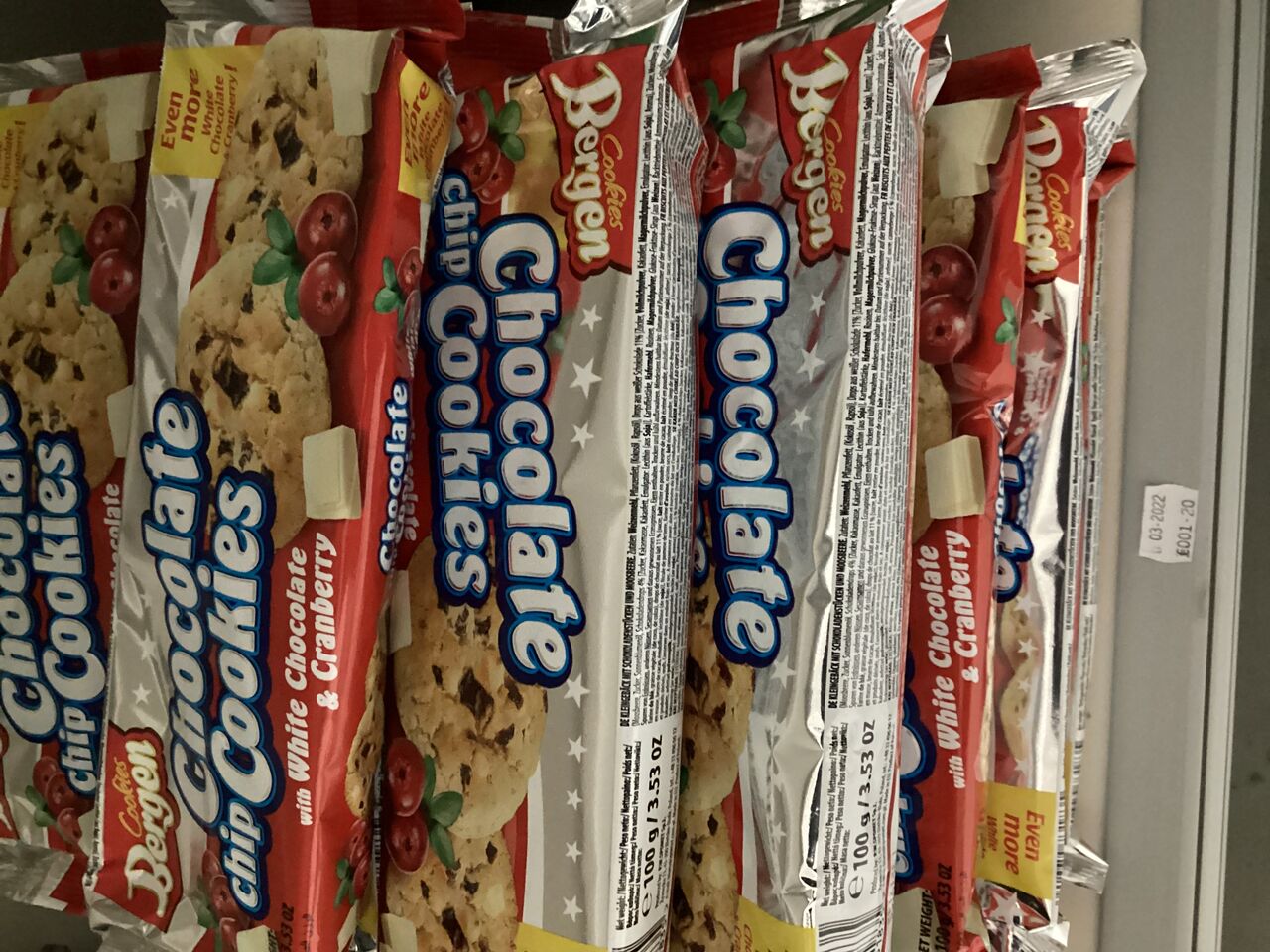 Cookies Bergen white & cramberry