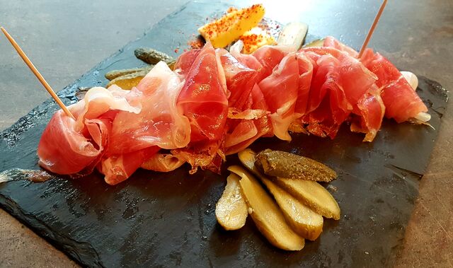 Chiffonnade de jambon de cochon noir gascon