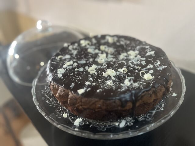 Tarta de chocolate y almendras 