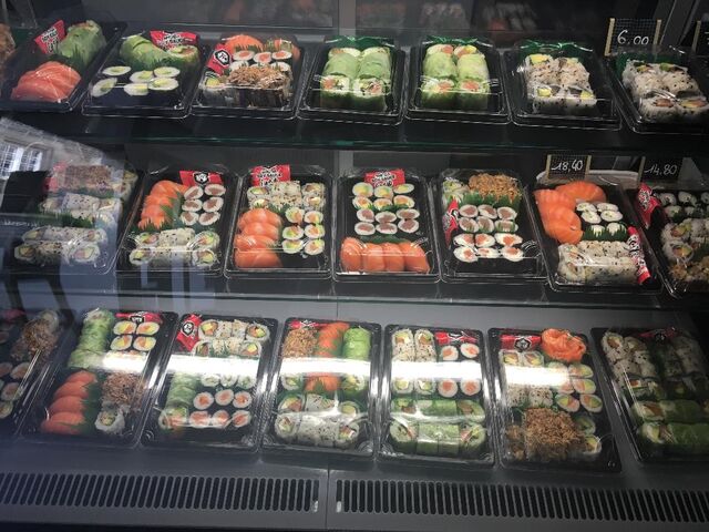 Vitrine Sushis
nous travaillons avec du saumon d'Ecosse