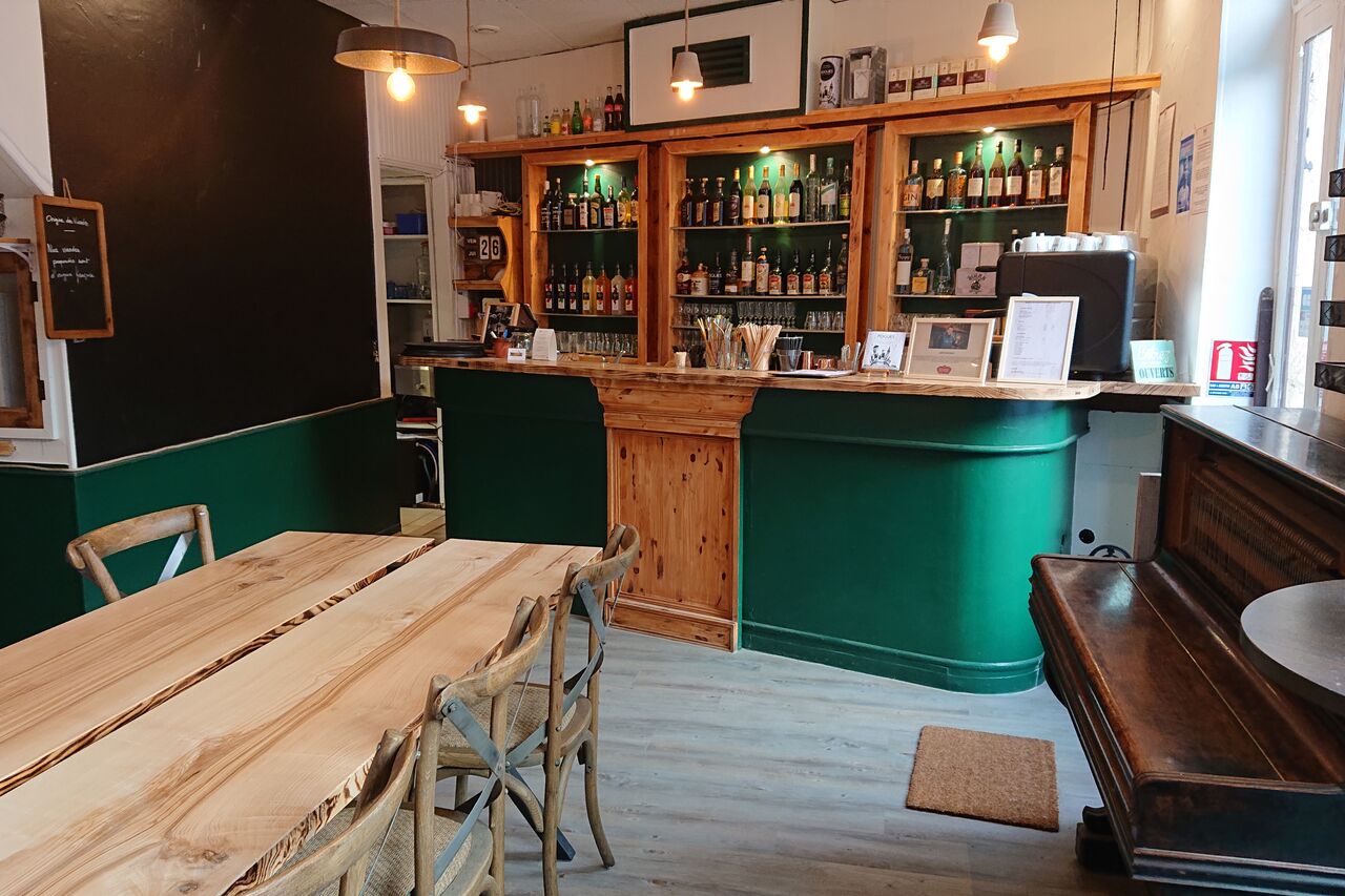 Notre salle côté bar