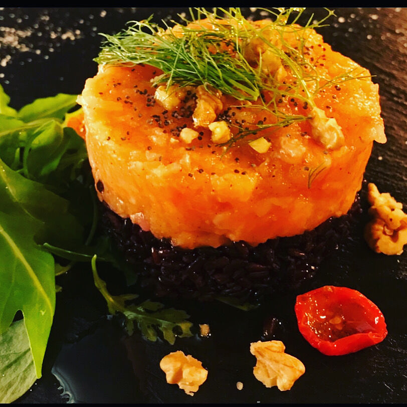 Tartare di salmone.