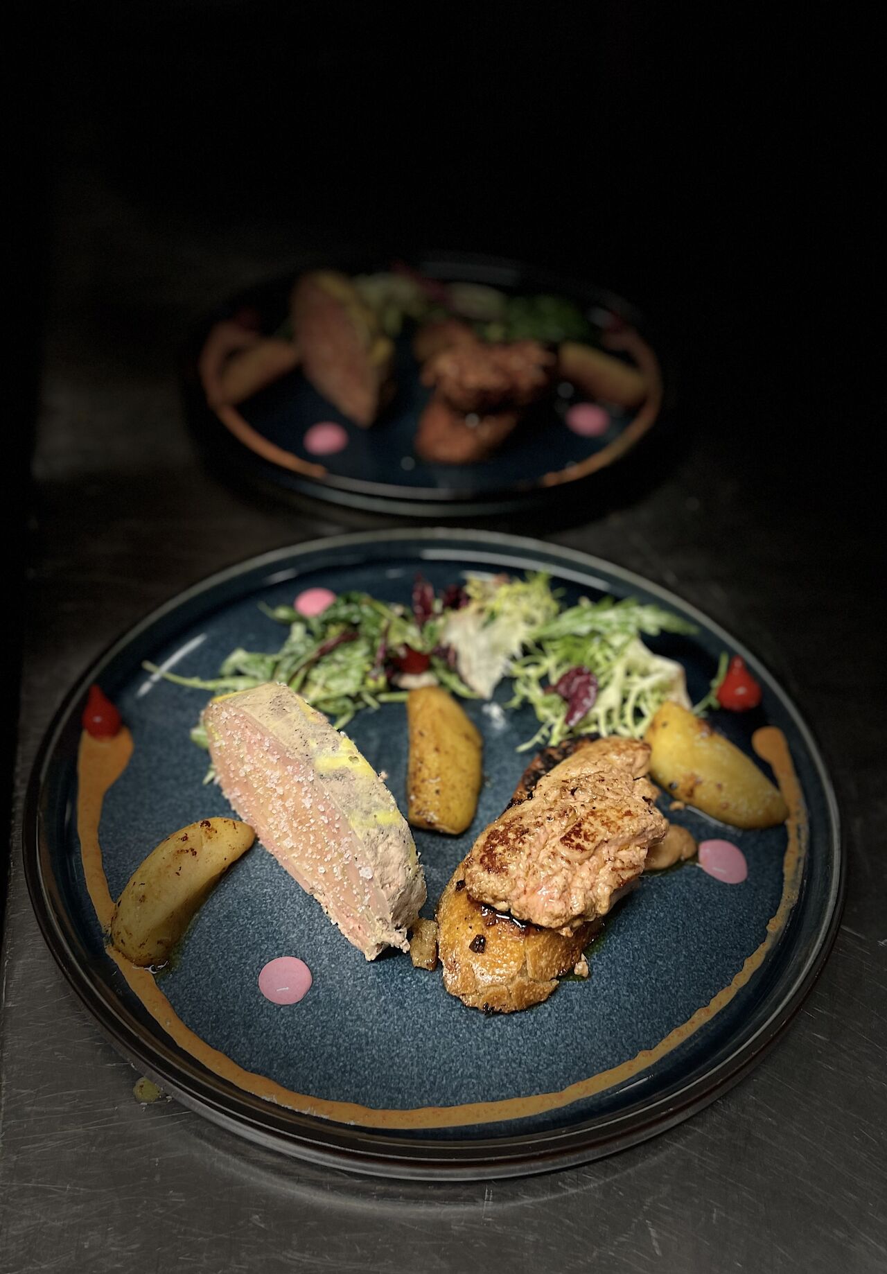 Duo de foie gras pommes rôties et pain perdu au sirop d’erable