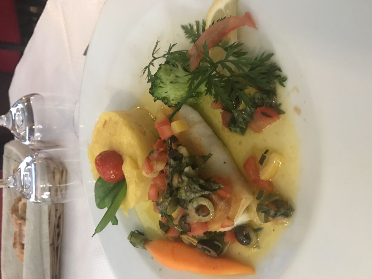 Filet de daurade à la plancha sauce viérge