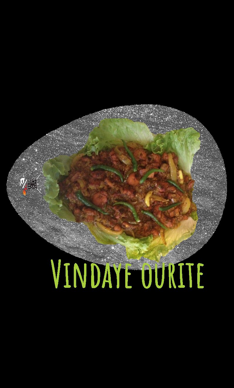 vindaye ourite dans de l'huile et macéré plusieurs heures ensuite dans un melange d'épices ,d'oignon