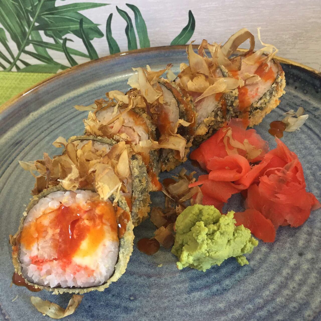 темпура рол з тунцем