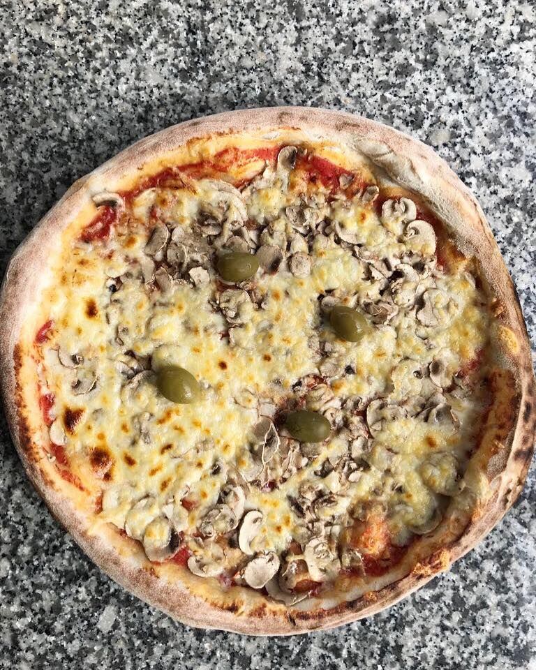 Pizza Caprcciosa