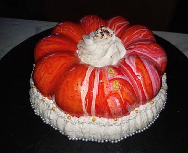 Gâteau couronne glaçage miroir